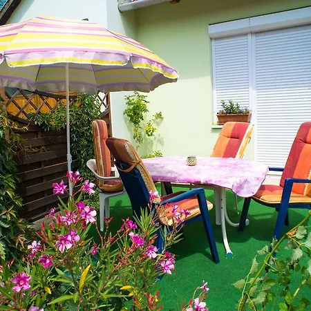 Andrea Apartmanhaz 公寓 *