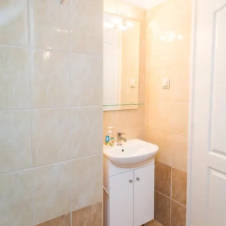 Andrea Apartmanhaz