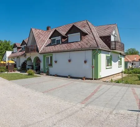 Apartmán Andrea Apartmanhaz