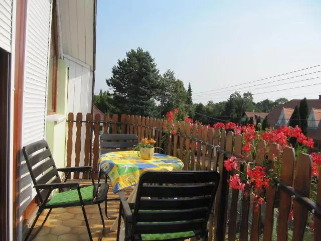 Andrea Apartmanhaz *