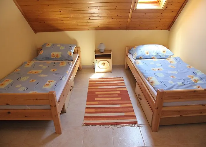 Andrea Apartmanhaz Διαμέρισμα *