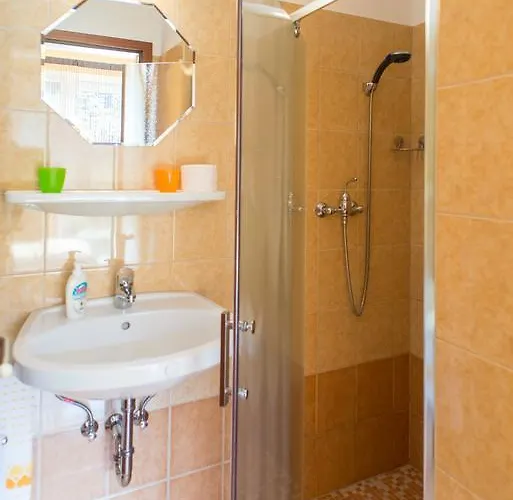 Andrea Apartmanhaz Διαμέρισμα Balatongyörök