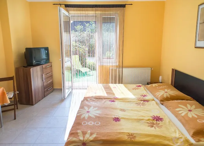 Διαμέρισμα Andrea Apartmanhaz Balatongyörök