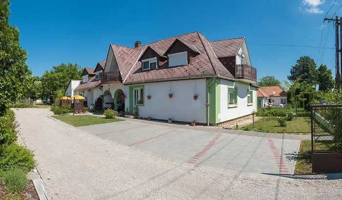 דירה Andrea Apartmanhaz